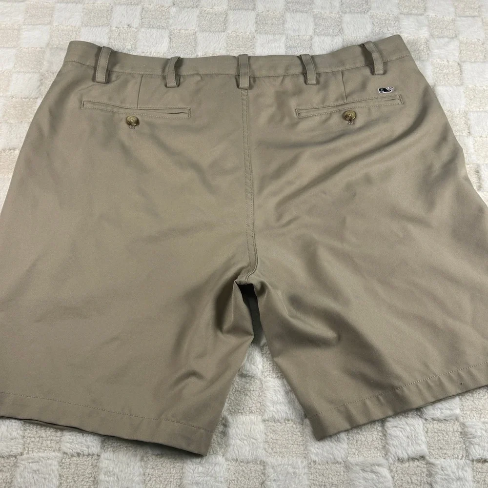 Vineyard Vines Mens Performance Golf Shorts Tan Khaki Flat Front Size 38